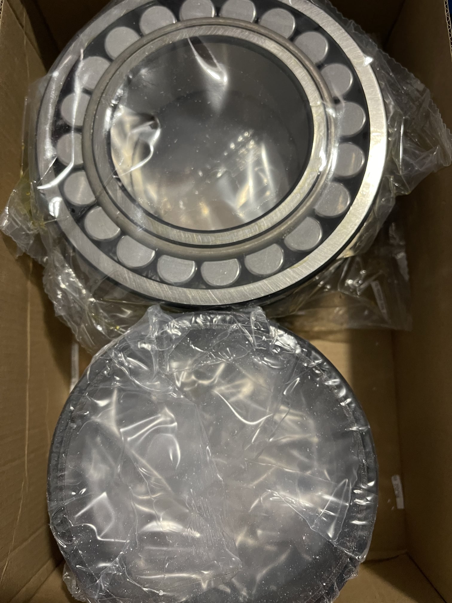 Envio repuestos para reparacion rueda guia zanjadora Tesmec 950B