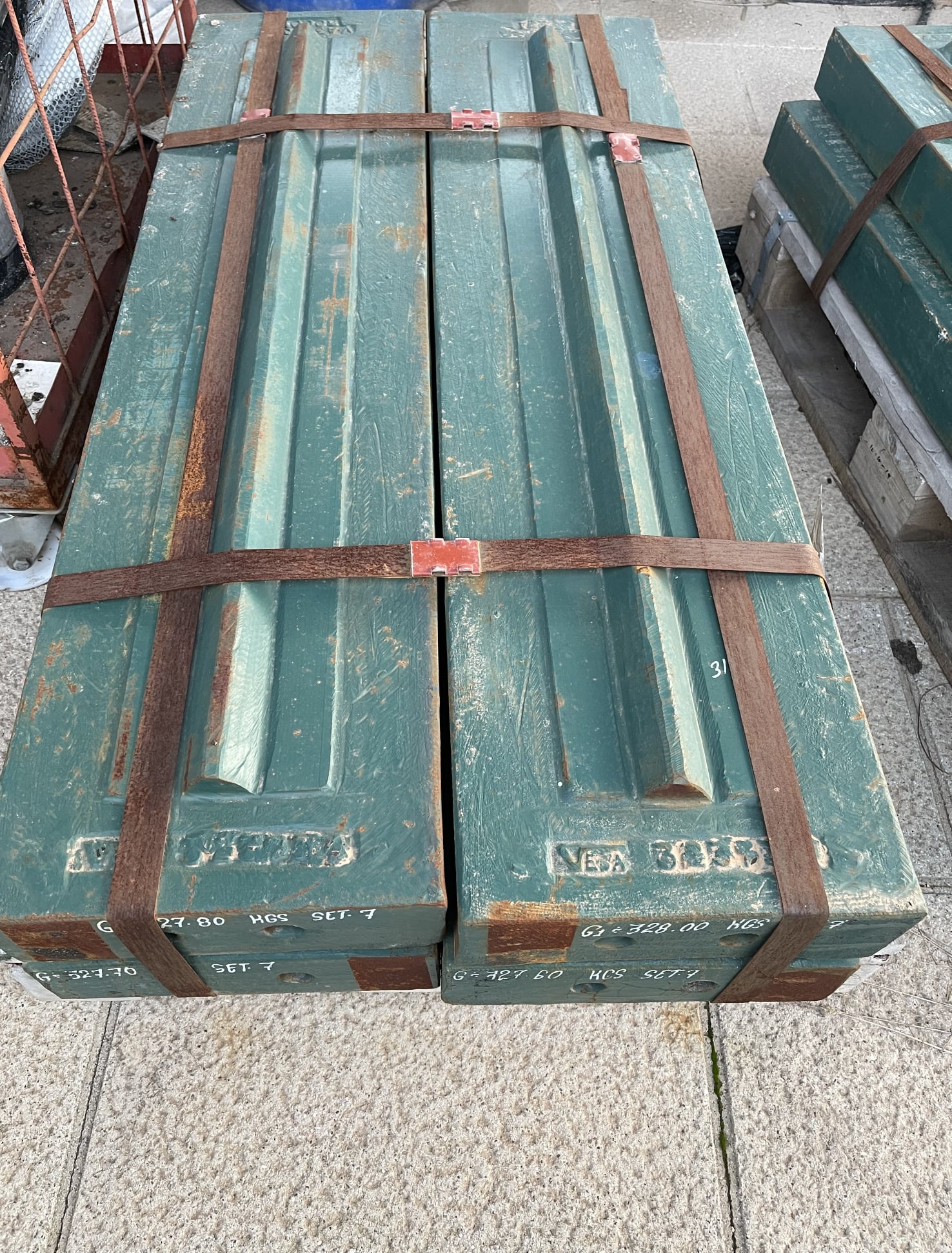 Envio de juegos de barras batidoras ceramicas para triturador Metso LT1213