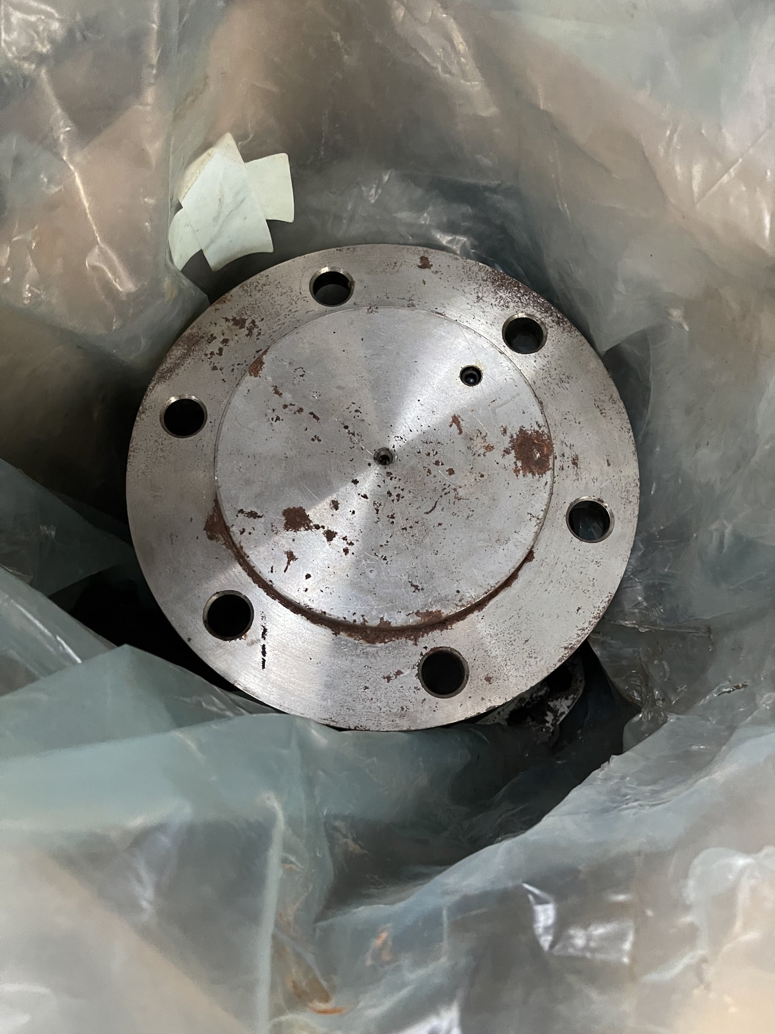 Envio de repuestos para triturador Metso LT1213S a nuestros clientes en Marruecos y Madrid